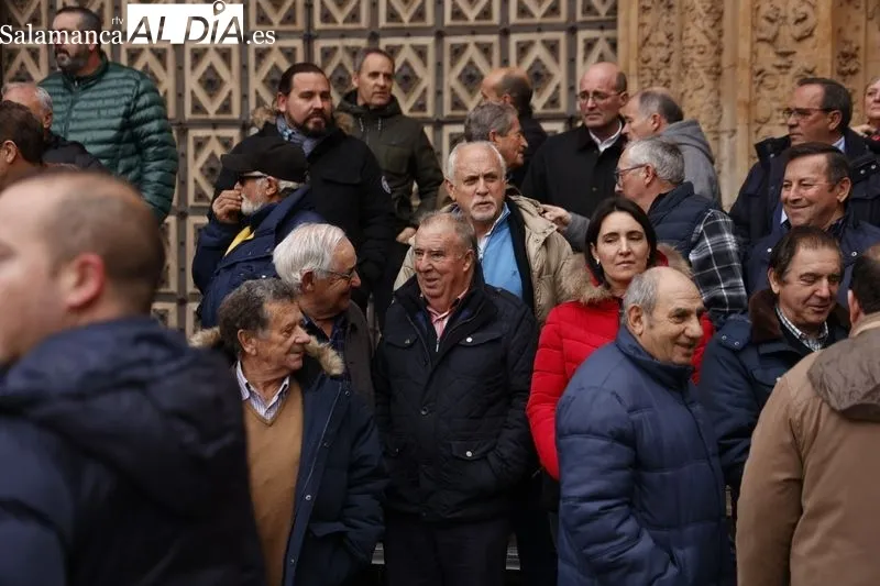 Lectura del manifiesto por la igualdad de los alcaldes del PP. Fotos: David Sañudo.