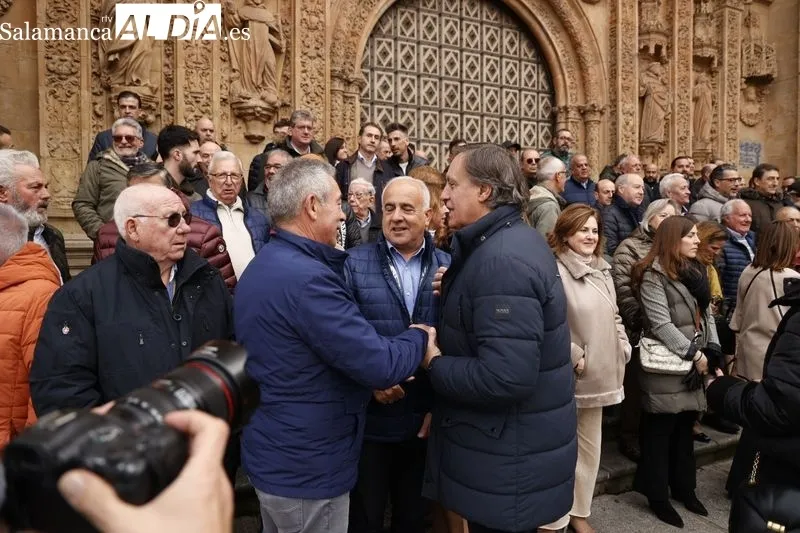 Lectura del manifiesto por la igualdad de los alcaldes del PP. Fotos: David Sañudo.