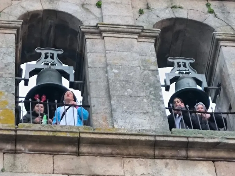 Foto 7 - Divertido y movido pasacalles de disfraces para celebrar el fin de a&ntilde;o en Mieza