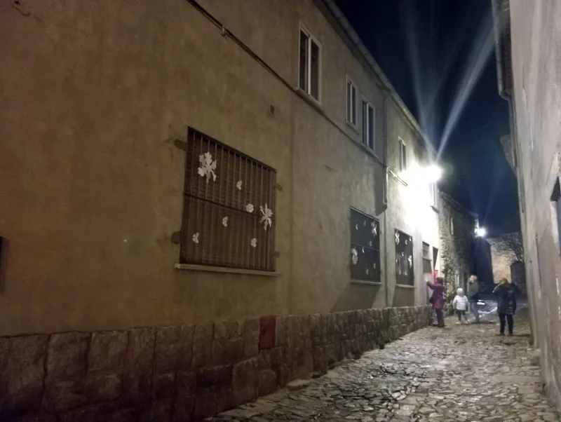 Foto 5 - Participativo concurso de decoraci&oacute;n de fachadas en San Felices de los Gallegos