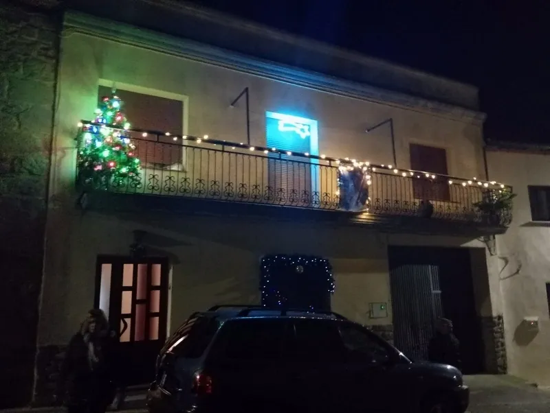 Foto 4 - Participativo concurso de decoraci&oacute;n de fachadas en San Felices de los Gallegos