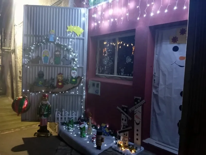 Foto 3 - Participativo concurso de decoraci&oacute;n de fachadas en San Felices de los Gallegos