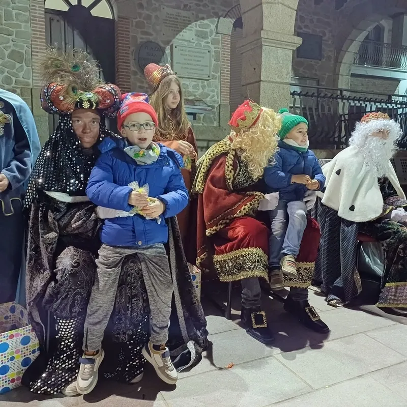 Visita de los Reyes Magos a Villarino