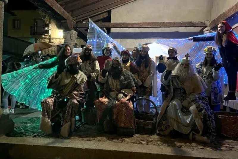 Visita de los Reyes Magos a Hinojosa de Duero