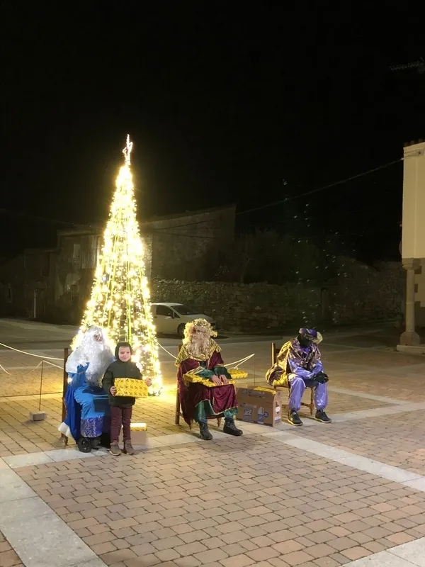 Visita de los Reyes Magos a Guadramiro