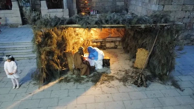 Foto 5 - Bel&eacute;n viviente en Valderrrodrigo para recibir a los Reyes Magos