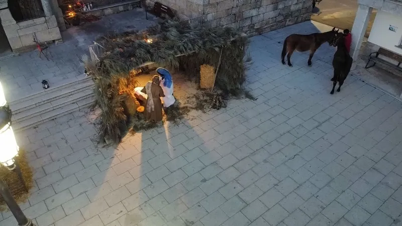 Foto 7 - Bel&eacute;n viviente en Valderrrodrigo para recibir a los Reyes Magos
