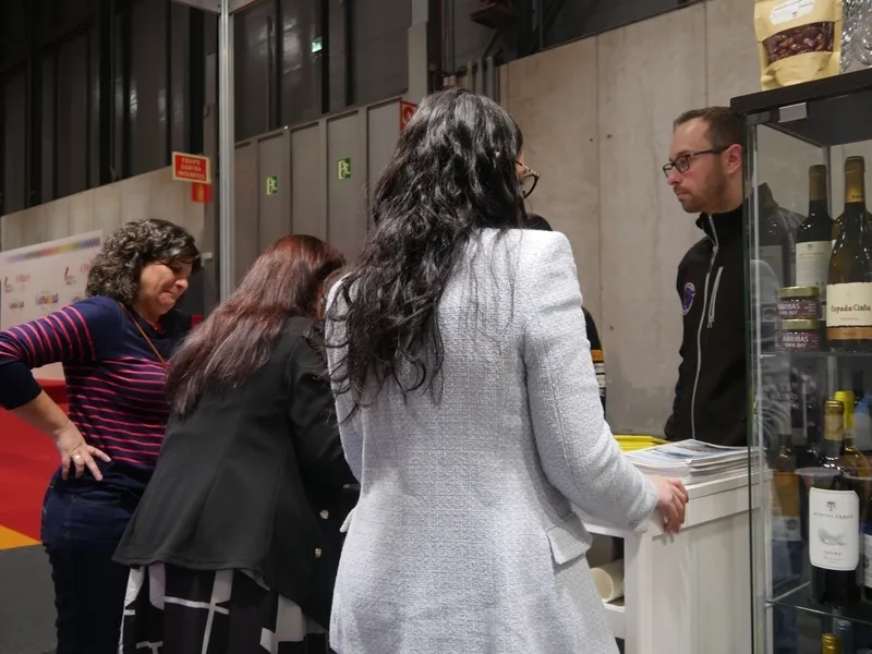 Vilvestre en Fitur de la mano de la Cámara de Freixo para promocionar los paseos en barco por el Duero 