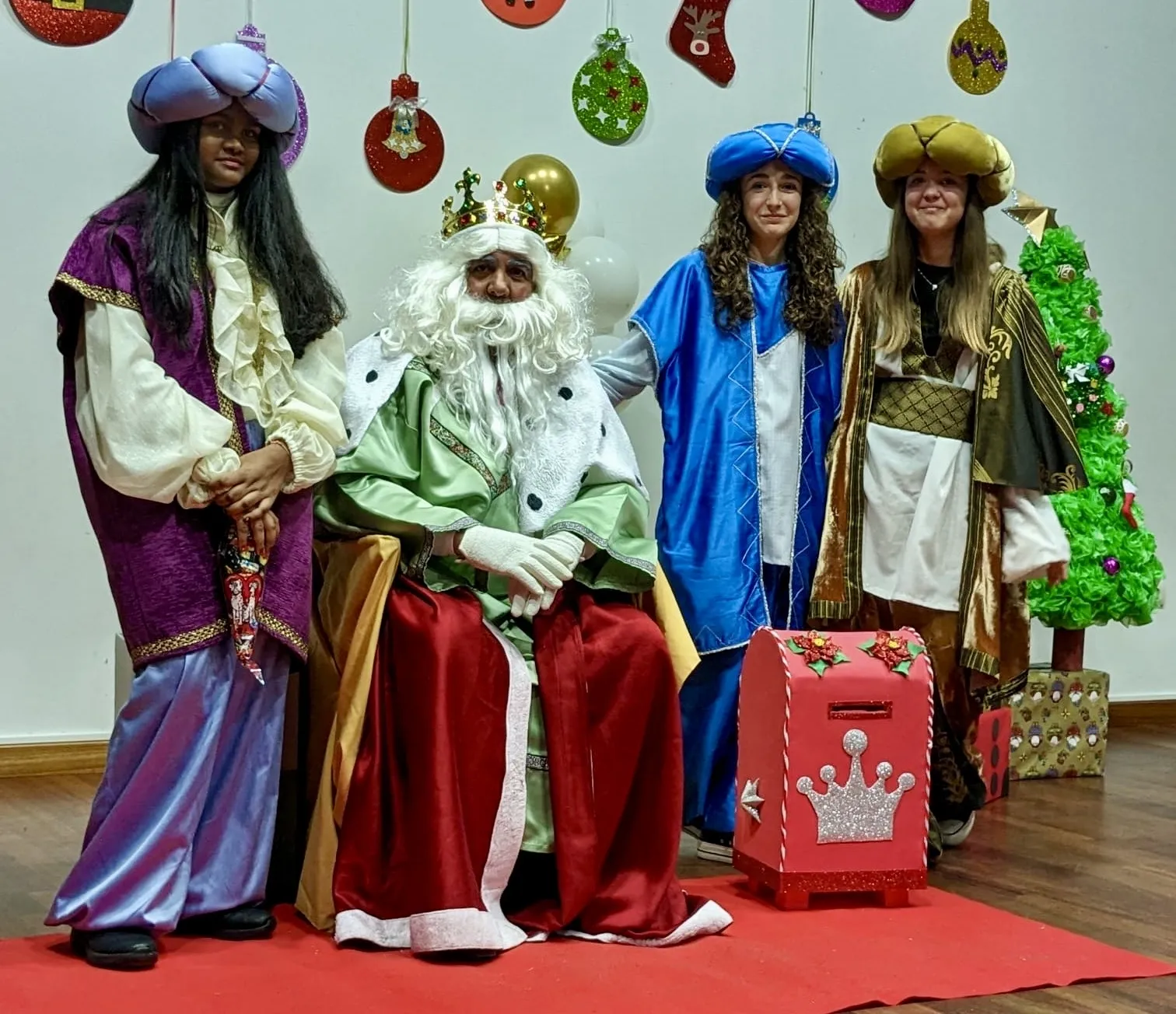 Foto 4 - Macotera vive con ilusi&oacute;n y una gran fiesta la llegada de los Reyes Magos y la entrega de cartas