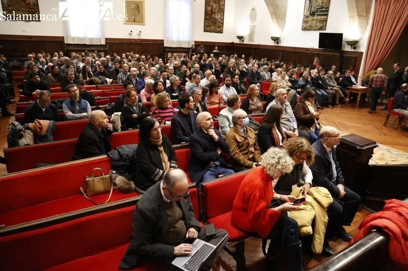 Sesión constituyente del Claustro de la Universidad de Salamanca. Foto de David Sañudo