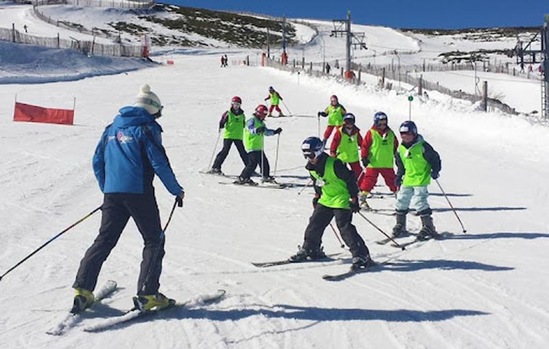 Una de las propuestas es la Semana Blanca, que tendrá lugar en la estación de esquí de Valgrande-Pajares en Asturias. Foto Diputación de Salamanca
