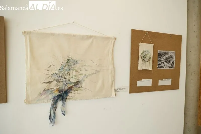 El Centro Municipal Integrado Julián Sánchez ‘El Charro’ acoge una exposición de pintura de Laly Molina Sobrino. Foto de David Sañudo