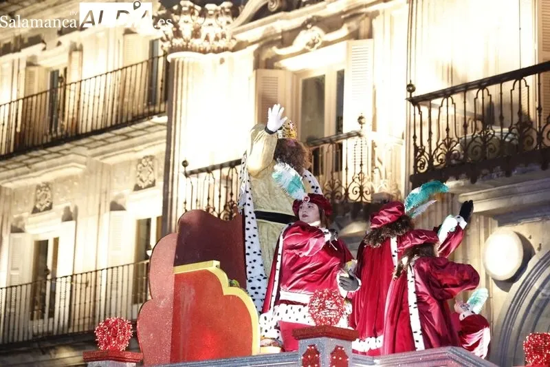 Llegada de los Reyes Magos a la Plaza Mayor. Fotos: EP.