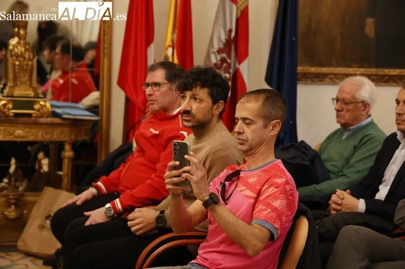 Presentación en el Ayuntamiento de Salamanca de la XII edición de la Media Maratón Ciudad de Salamanca. Foto David Sañudo