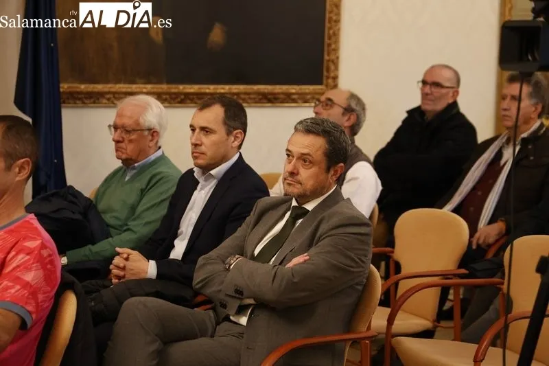 Presentación en el Ayuntamiento de Salamanca de la XII edición de la Media Maratón Ciudad de Salamanca. Foto David Sañudo