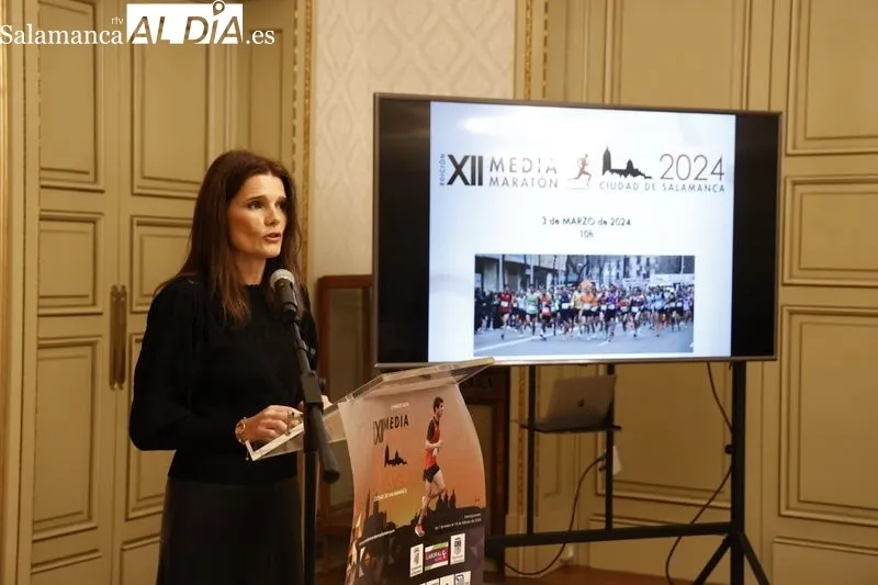 Presentación en el Ayuntamiento de Salamanca de la XII edición de la Media Maratón Ciudad de Salamanca. Foto David Sañudo