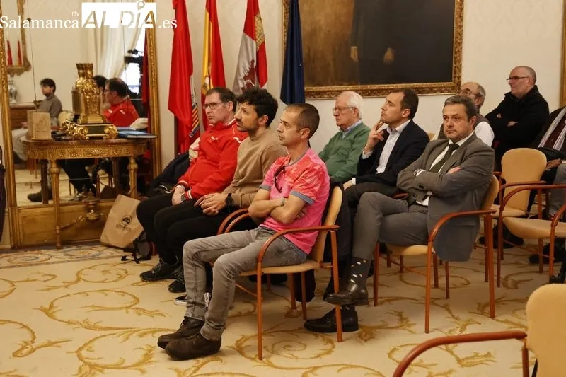Presentación en el Ayuntamiento de Salamanca de la XII edición de la Media Maratón Ciudad de Salamanca. Foto David Sañudo