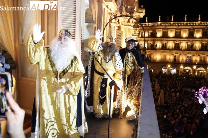 Los Reyes Magos llenan de magia las calles de Salamanca