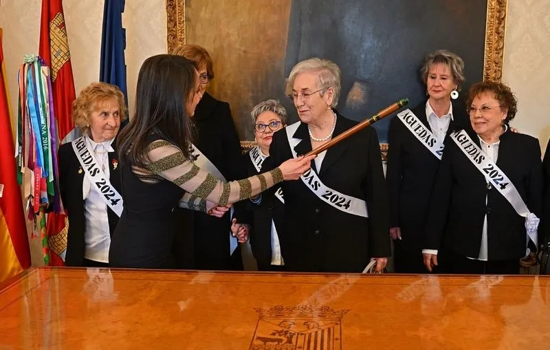 Águedas en el salón de recepciones del Ayuntamiento