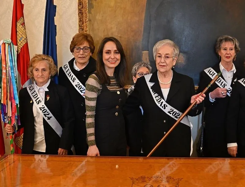 Águedas en el salón de recepciones del Ayuntamiento