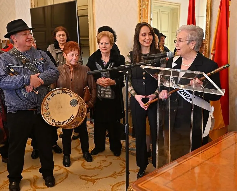 Águedas en el salón de recepciones del Ayuntamiento