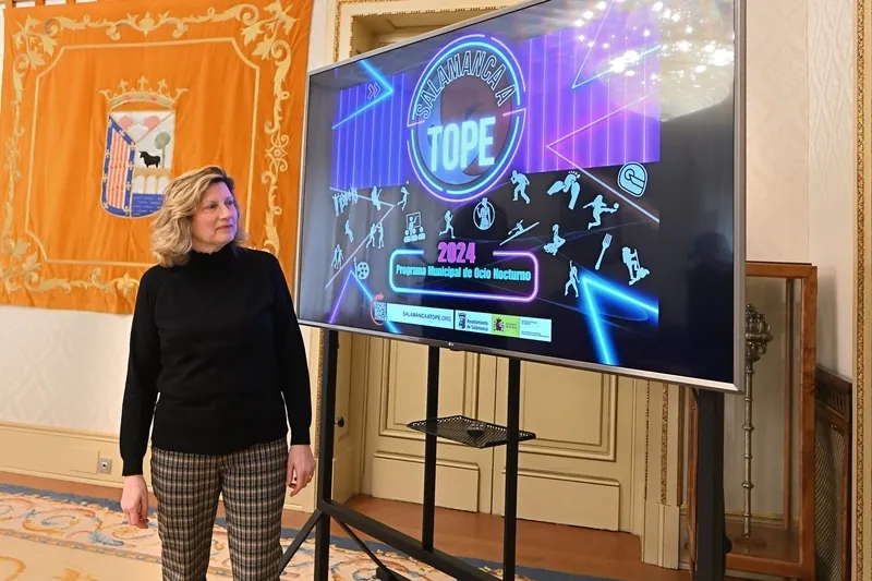 Presentación de la nueva edición de ‘Salamanca a Tope’ en el Ayuntamiento de Salamanca.