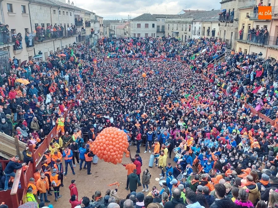 Foto 6 - Los Napoleones a caballo, o el &lsquo;pack&rsquo; del &lsquo;Carnaval Universitario&rsquo;, en la &uacute;ltima galer&iacute;a del Carnaval