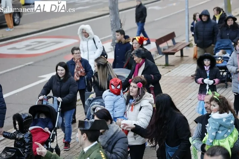 Batucada Blocco Charro y pasacalles de disfraces en Garrido. Fotos: David Sañudo