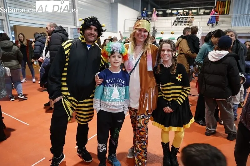 Juegos populares y fiesta de disfraces de Carnaval en la Lonja de los Huertos Urbanos. Fotos: David Sañudo