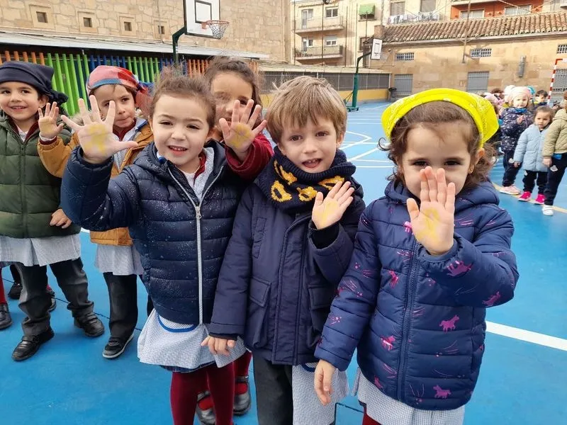 Foto 11 - Actividades en el colegio San Juan Bosco de Salamanca por el D&iacute;a Internacional del C&aacute;ncer Infantil
