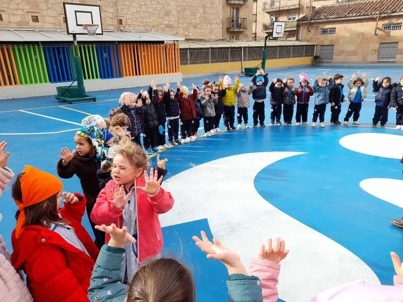 Foto 10 - Actividades en el colegio San Juan Bosco de Salamanca por el D&iacute;a Internacional del C&aacute;ncer Infantil
