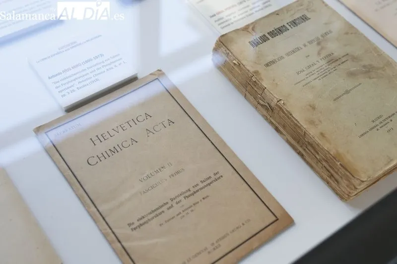 Llega a Salamanca la exposición que explica la visita de Albert Einstein a España | FOTOS: David Sañudo 