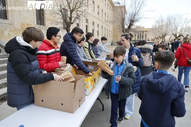 El Colegio San Agustín disfruta de la Operación Bocata con gran participación  | FOTOS: David Sañudo 