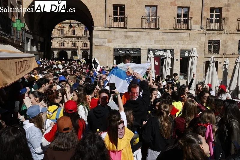 Estudiantes de Psicología de la USAL celebran sus fiestas. Fotos: David Sañudo