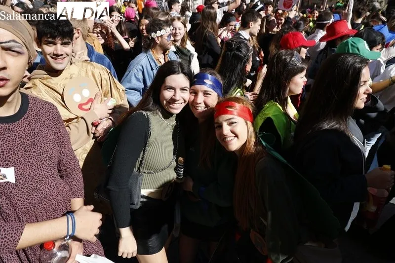 Estudiantes de Psicología de la USAL celebran sus fiestas. Fotos: David Sañudo
