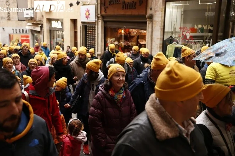 Marcha de Aerscyl en Salamanca para visillizar las enfermedades raras. Fotos: David Sañudo
