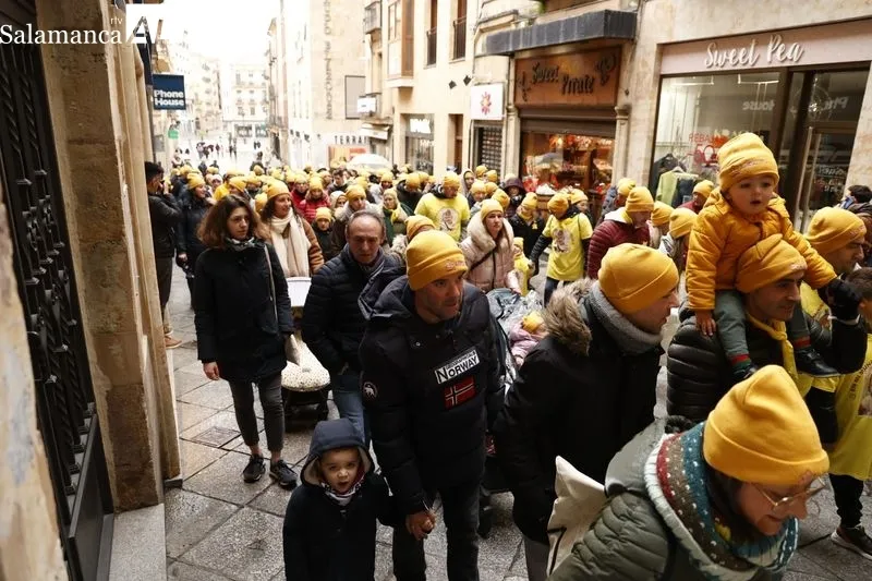 Marcha de Aerscyl en Salamanca para visillizar las enfermedades raras. Fotos: David Sañudo