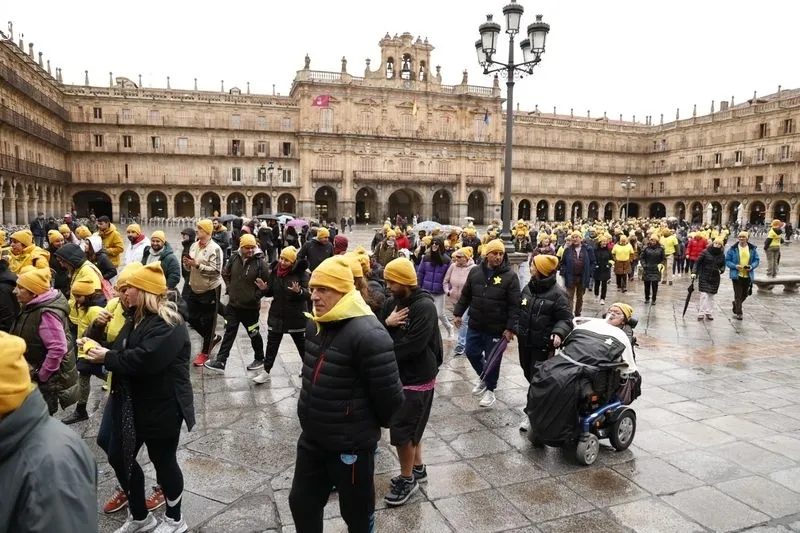 Marcha de Aerscyl en Salamanca para visillizar las enfermedades raras. Fotos: David Sañudo
