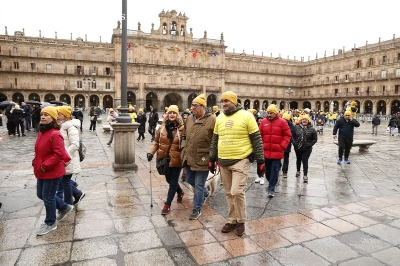 Marcha de Aerscyl en Salamanca para visillizar las enfermedades raras. Fotos: David Sañudo