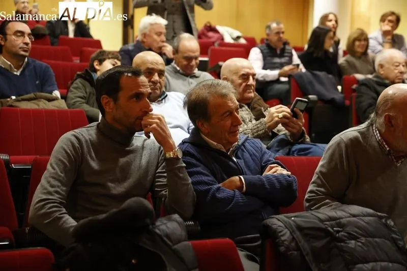 Marco Pérez, en el acto taurino celebrado en la Cámara de Comercio de Salmaanca, donde se ha presentado la Feria Taurina de Olivenza. Fotos: David Sañudo