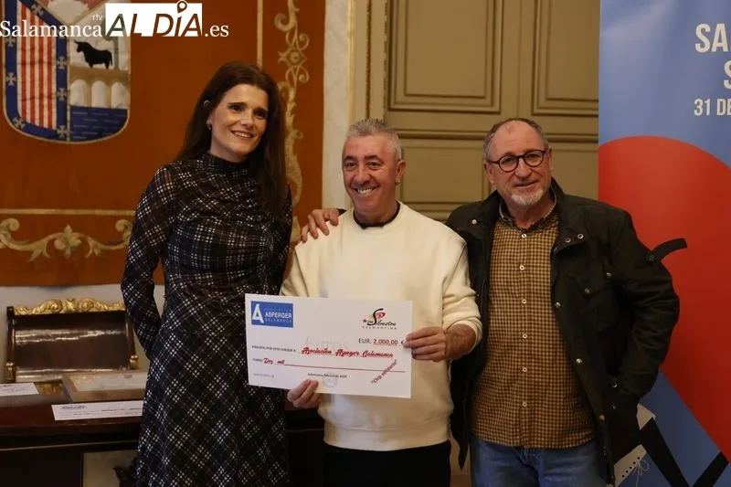 Entregado el  'Chip Solidario de la San Silvestre’ | FOTOS: David Sañudo 