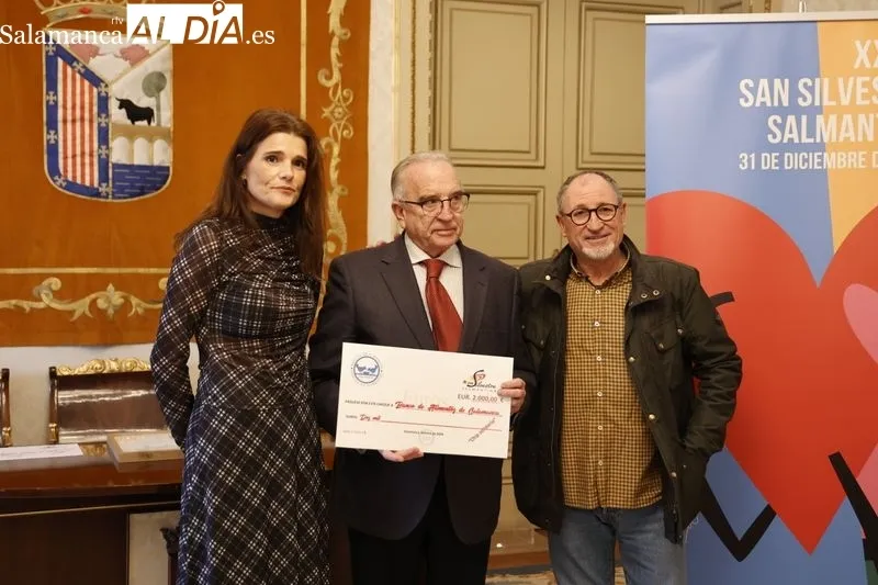 Entregado el  'Chip Solidario de la San Silvestre’ | FOTOS: David Sañudo 
