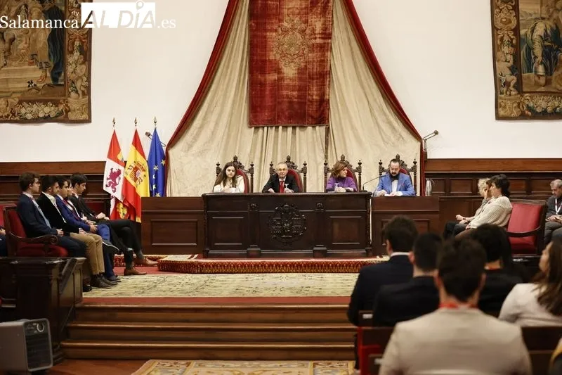 El Paraninfo de la USAL ha acogido la inauguración del V encuentro entre la Coordinadora de Representantes de Estudiantes de Universidades Públicas y la Conferencia de Rectores de las Universidad. Fotos: David Sañudoes Españolas
