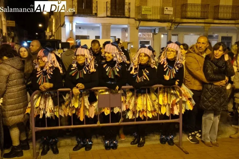 Foto 2 - &lsquo;El Jueves&rsquo;, &lsquo;Platos de Espagueti&rsquo; y &lsquo;Me vest&iacute; de reina&rsquo; se alzan con los premios del Carnaval 2024 en Pe&ntilde;aranda