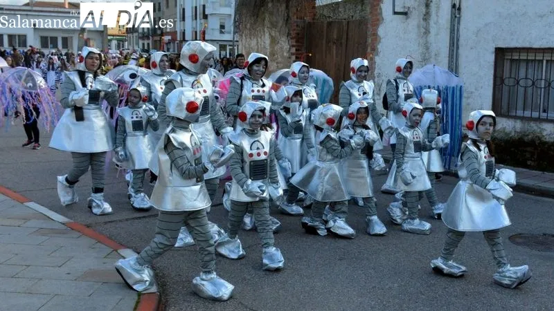 Foto 3 - Gran animaci&oacute;n en la tarde del Lunes de Carnaval en Lumbrales