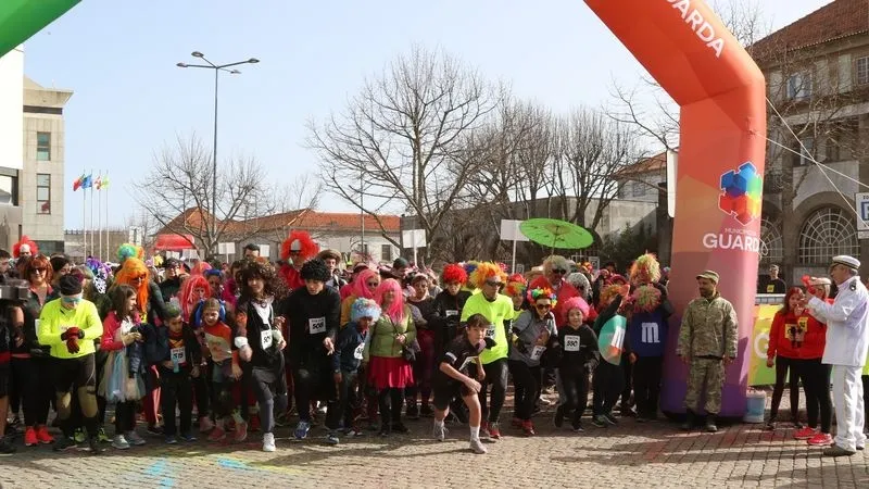 Carnaval de Guarda: Desfile y Juicio del Gallo, punto alto de la farra carnavalesca | Guarda Folía en ediciones anteriores
