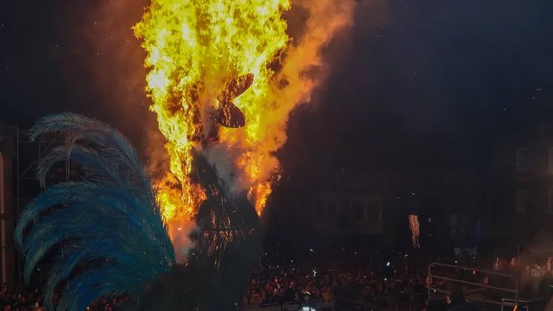 Carnaval de Guarda: Desfile y Juicio del Gallo, punto alto de la farra carnavalesca | Guarda Folía en ediciones anteriores
