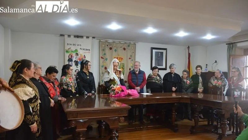 Foto 5 - Un centenar de mujeres celebran Las &Aacute;guedas en Lumbrales convocadas por la Comisi&oacute;n del 2024