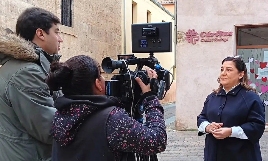 Foto 3 - &lsquo;La suerte en tus manos&rsquo; graba un reportaje sobre C&aacute;ritas Ciudad Rodrigo