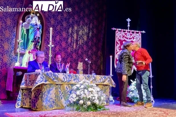 El Teatro del CDS acogía la presentación del cartel anunciador de la Semana Santa 2024